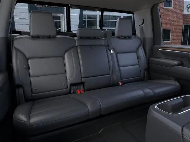 2026 GMC Sierra 2500HD Crew Cab, Standard Bed, SLT, 4WD
