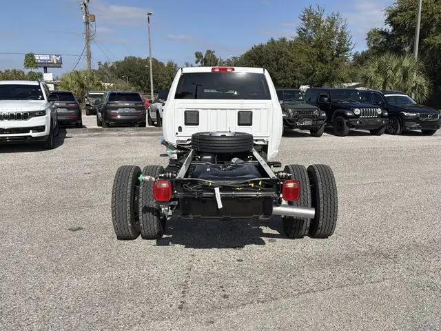 2026 Ram 5500 Tradesman/Big Horn