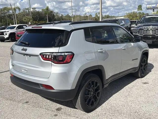 2026 Jeep Compass Latitude Altitude