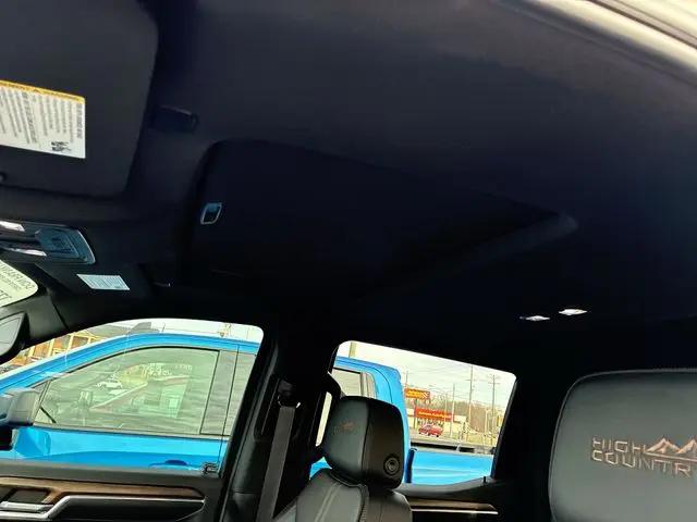 2023 Chevrolet Silverado 1500 High Country