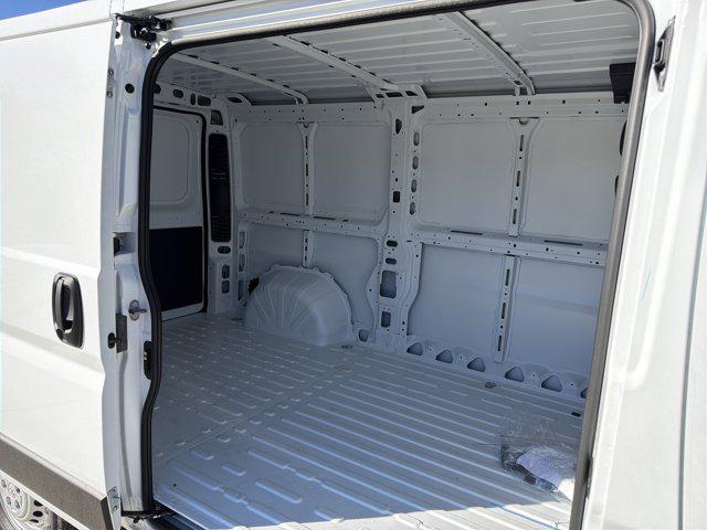 2026 Ram ProMaster Cargo Van Tradesman Low Roof 136" WB w/Pass Seat