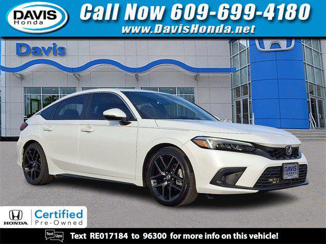 2024 Honda Civic Hatchback Sport Touring's photo