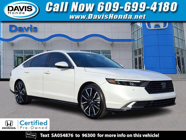 2025 Honda Accord Hybrid Touring's photo