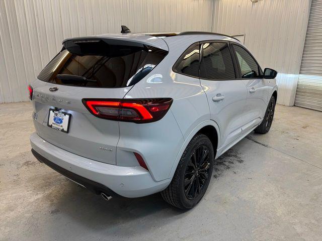 2026 Ford Escape ST-Line Elite