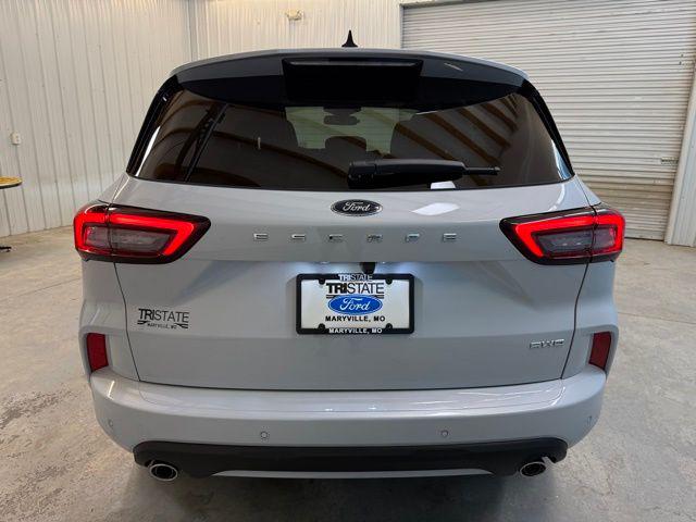 2026 Ford Escape ST-Line Elite