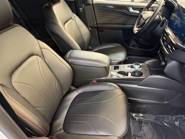 2026 Ford Escape ST-Line Elite