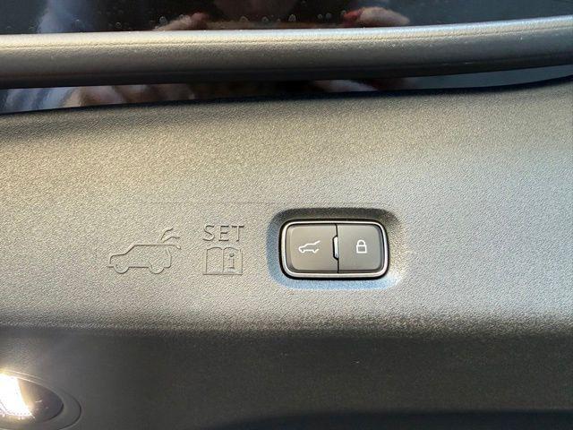 2025 Ford Expedition Active MAX