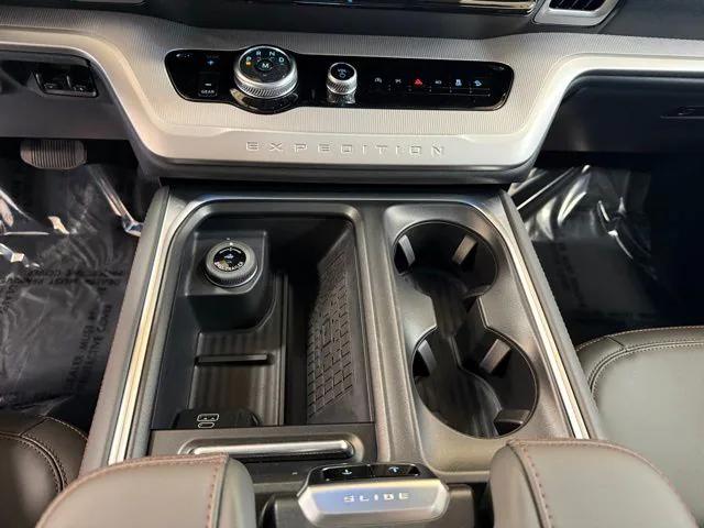 2025 Ford Expedition Active MAX