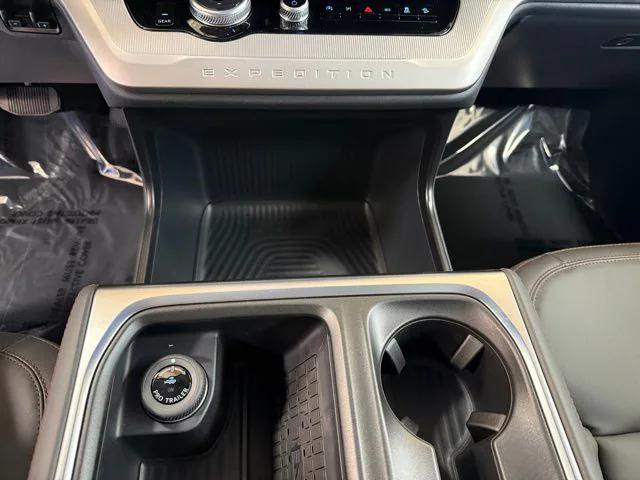 2025 Ford Expedition Active MAX
