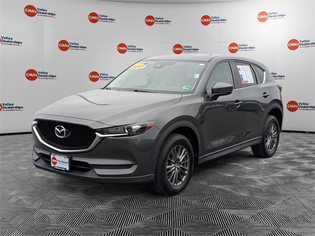 2017 Mazda CX-5 Touring 2017 Mazda CX-5 Touring