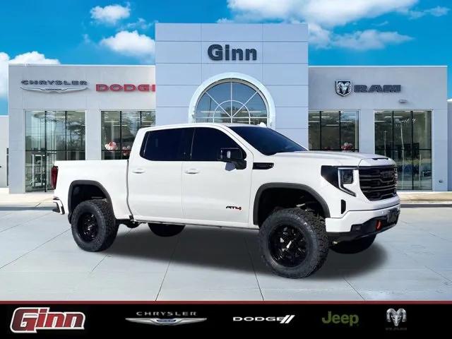 2023 GMC Sierra 1500 4WD Crew Cab Short Box AT4