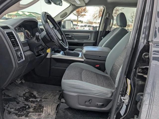 2017 RAM 2500 Big Horn Crew Cab 4x4 64 Box