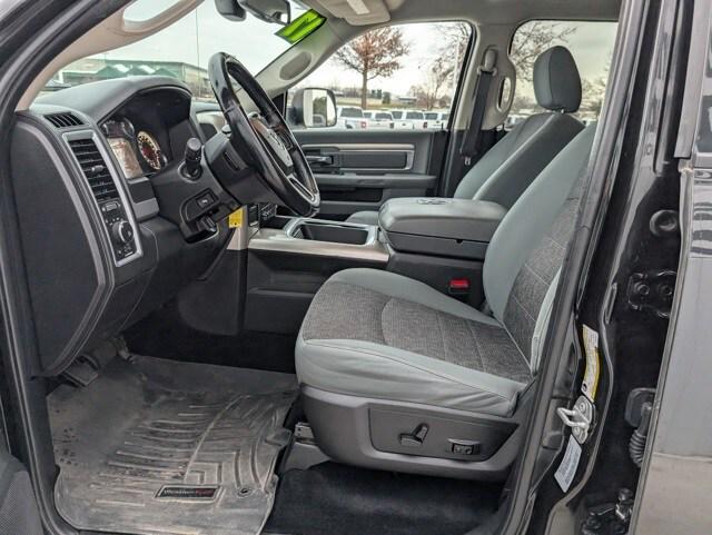 2017 RAM 2500 Big Horn Crew Cab 4x4 64 Box