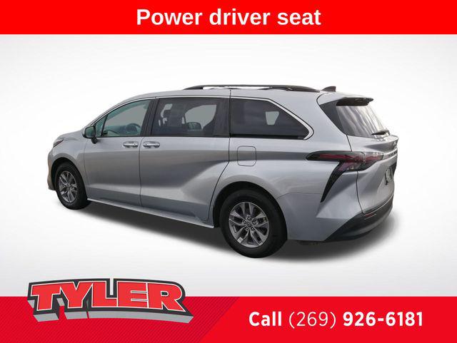 2024 Toyota Sienna XLE