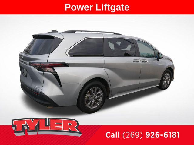 2024 Toyota Sienna XLE