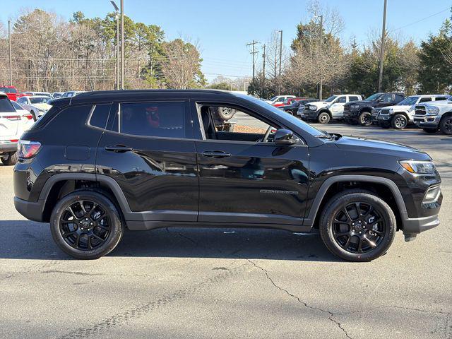 2026 Jeep Compass Latitude Altitude