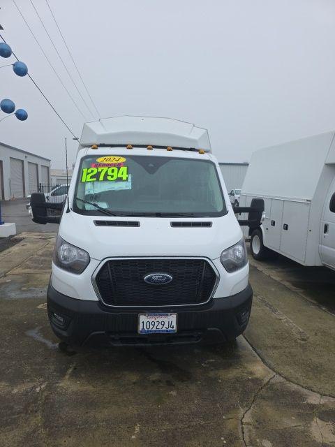 2024 Ford Transit Cutaway Base