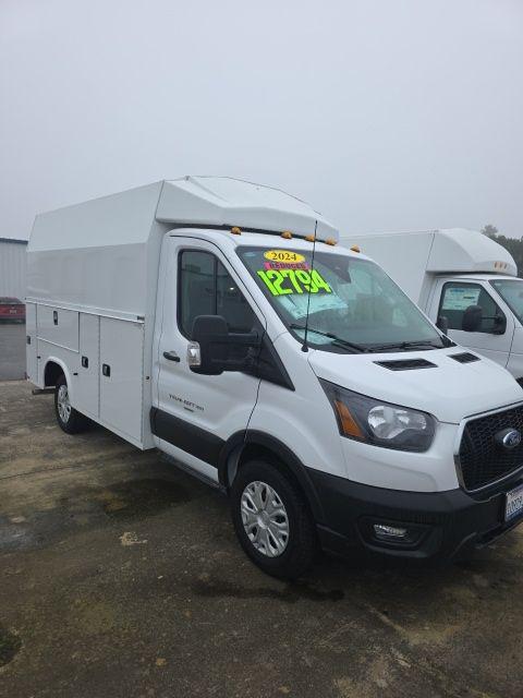 2024 Ford Transit Cutaway Base