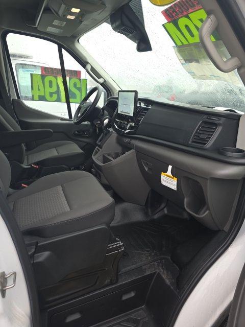 2024 Ford Transit Cutaway Base