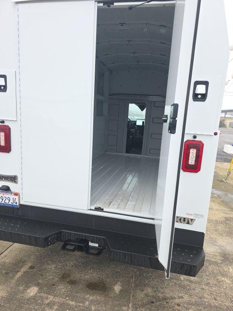 2024 Ford Transit Cutaway Base