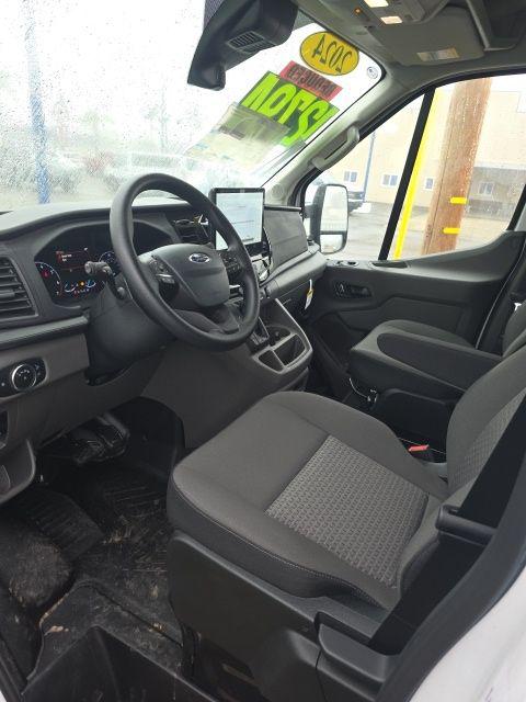 2024 Ford Transit Cutaway Base