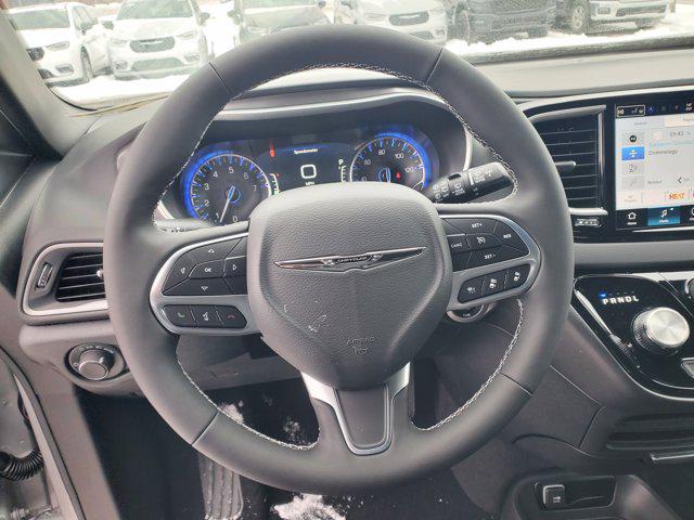 2026 Chrysler Voyager LX