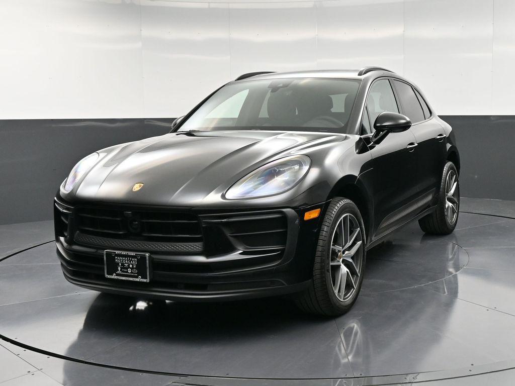 /2024 Porsche Macan