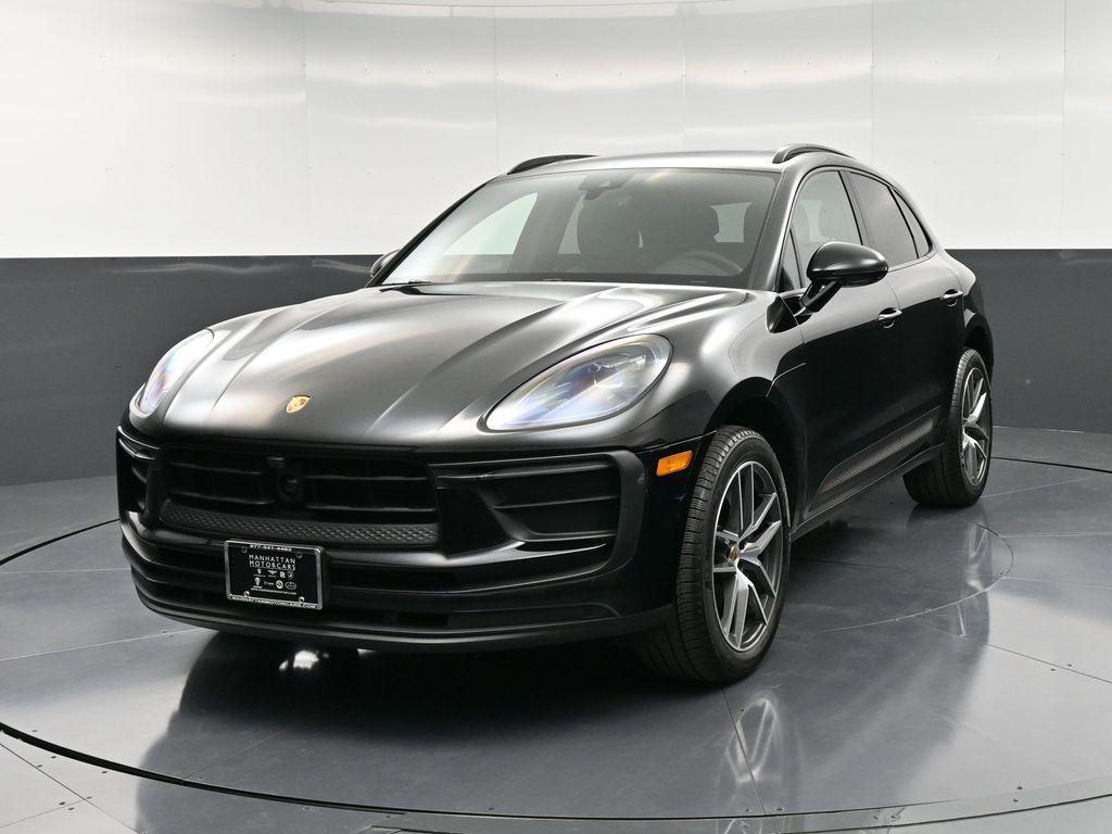 /2024 Porsche Macan