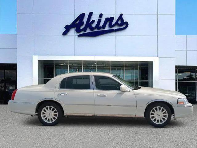 2006 Lincoln Town Car Signature for sale in Winder, GA