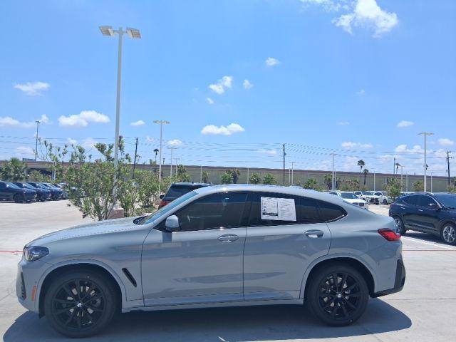 2025 BMW X4 xDrive30i