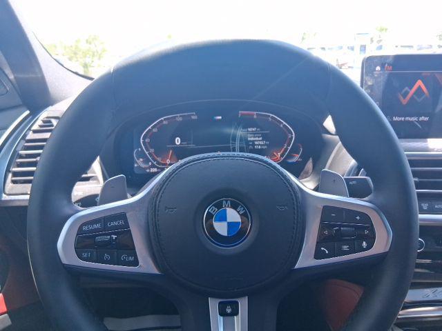 2025 BMW X4 xDrive30i