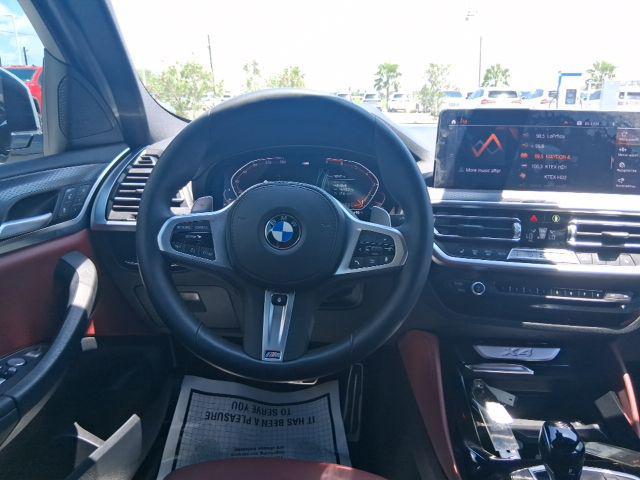 2025 BMW X4 xDrive30i