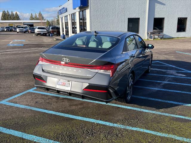 2026 Hyundai Elantra Hybrid Limited