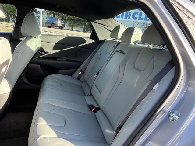 2026 Hyundai Elantra Hybrid Limited