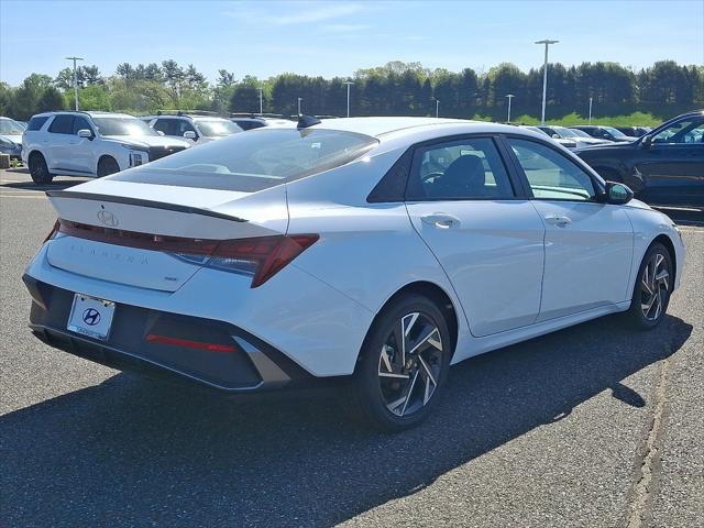 2025 Hyundai Elantra Hybrid SEL Sport