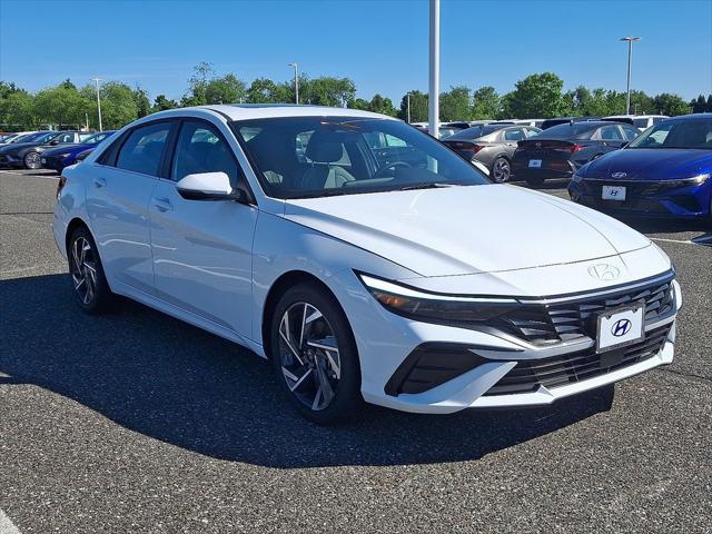 2025 Hyundai Elantra Hybrid Limited
