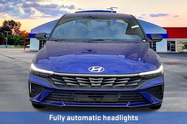2025 Hyundai Elantra Hybrid SEL Sport