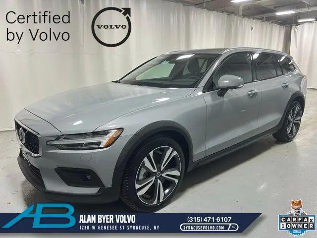 2025 Volvo V60 Cross Country Plus, B5 AWD Gas (mild hybrid) for sale in Syracuse, NY