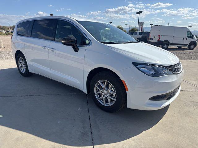 2026 Chrysler Voyager LX