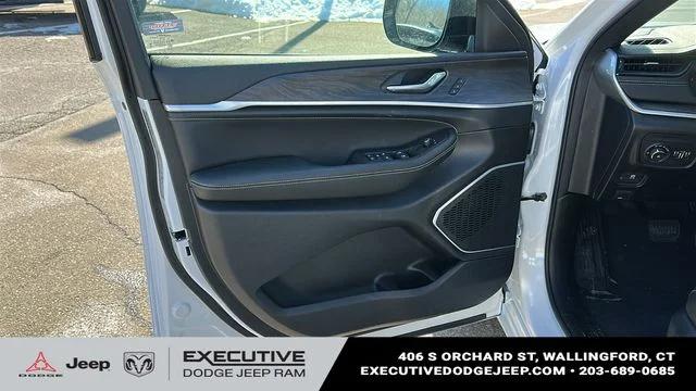 2026 Jeep Grand Cherokee Limited Reserve