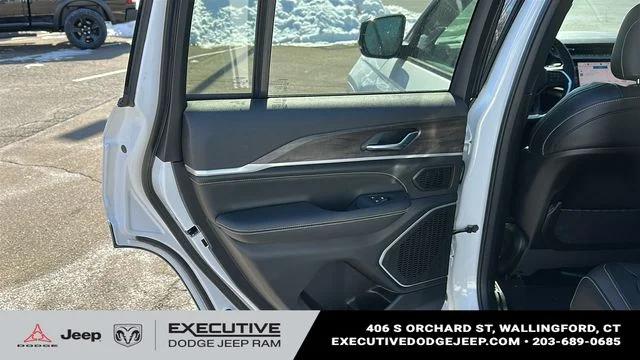 2026 Jeep Grand Cherokee Limited Reserve