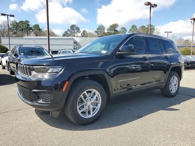2026 Jeep Grand Cherokee GRAND CHEROKEE LAREDO 4X4