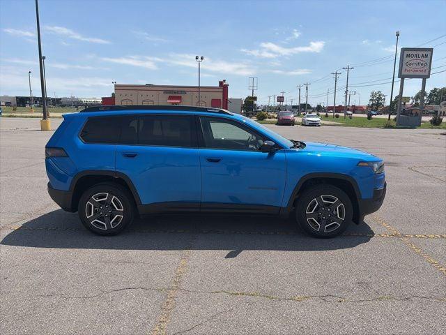 2026 Jeep Cherokee Laredo 4x4