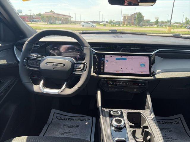 2026 Jeep Cherokee Laredo 4x4
