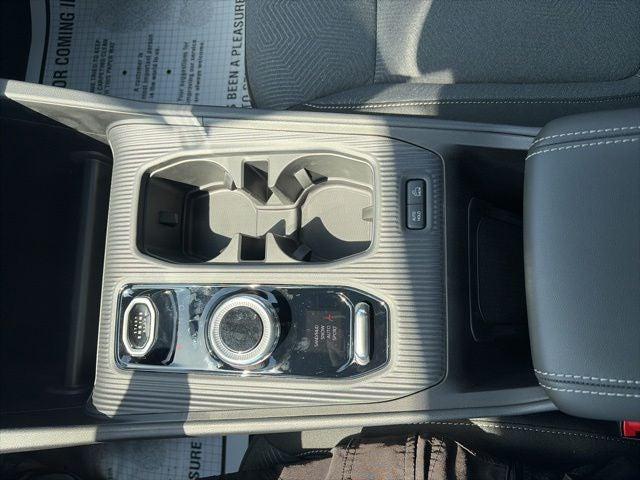 2026 Jeep Cherokee Laredo 4x4