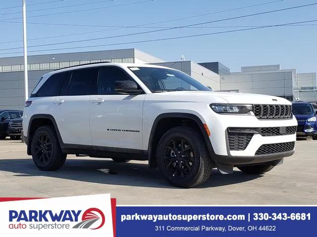 2026 Jeep Grand Cherokee GRAND CHEROKEE LAREDO ALTITUDE 4X4