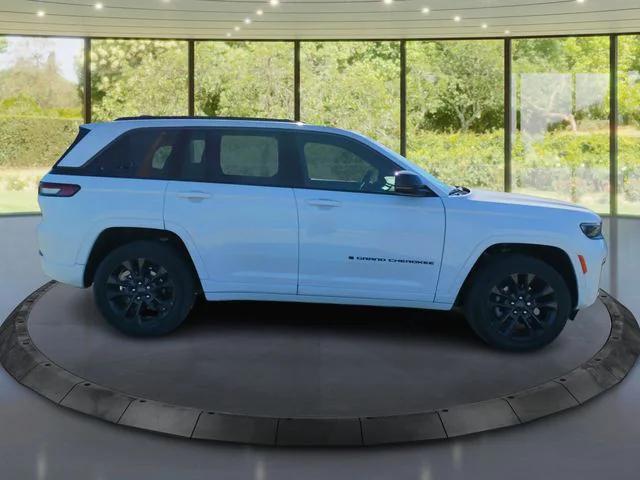 2026 Jeep Grand Cherokee GRAND CHEROKEE LIMITED RESERVE 4X4