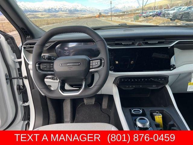 2026 Jeep Cherokee Laredo 4x4