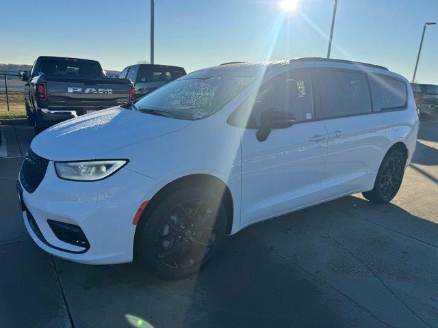 2026 Chrysler Pacifica PACIFICA SELECT AWD 2026 Chrysler Pacifica PACIFICA SELECT AWD