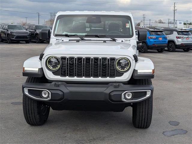 2026 Jeep Gladiator GLADIATOR SAHARA 4X4